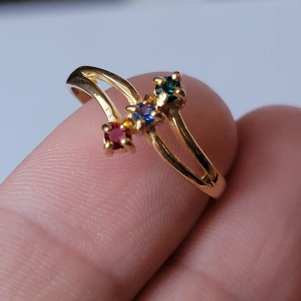 Triple Gemstone Split Shank Gold Tone Ring Vintage Simulated Stone Size 7 ¾